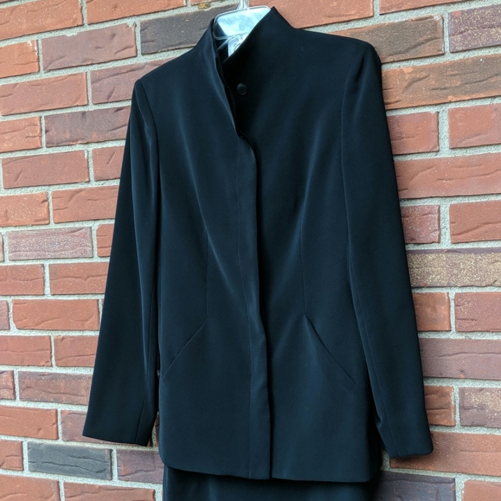 Jones NY black skirt suit - Picture 5 of 6
